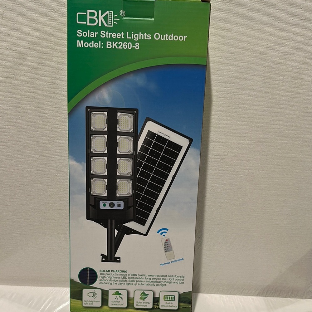CBK Solar Outdoors Street Lights with Remote Control.  Model BK 260-8